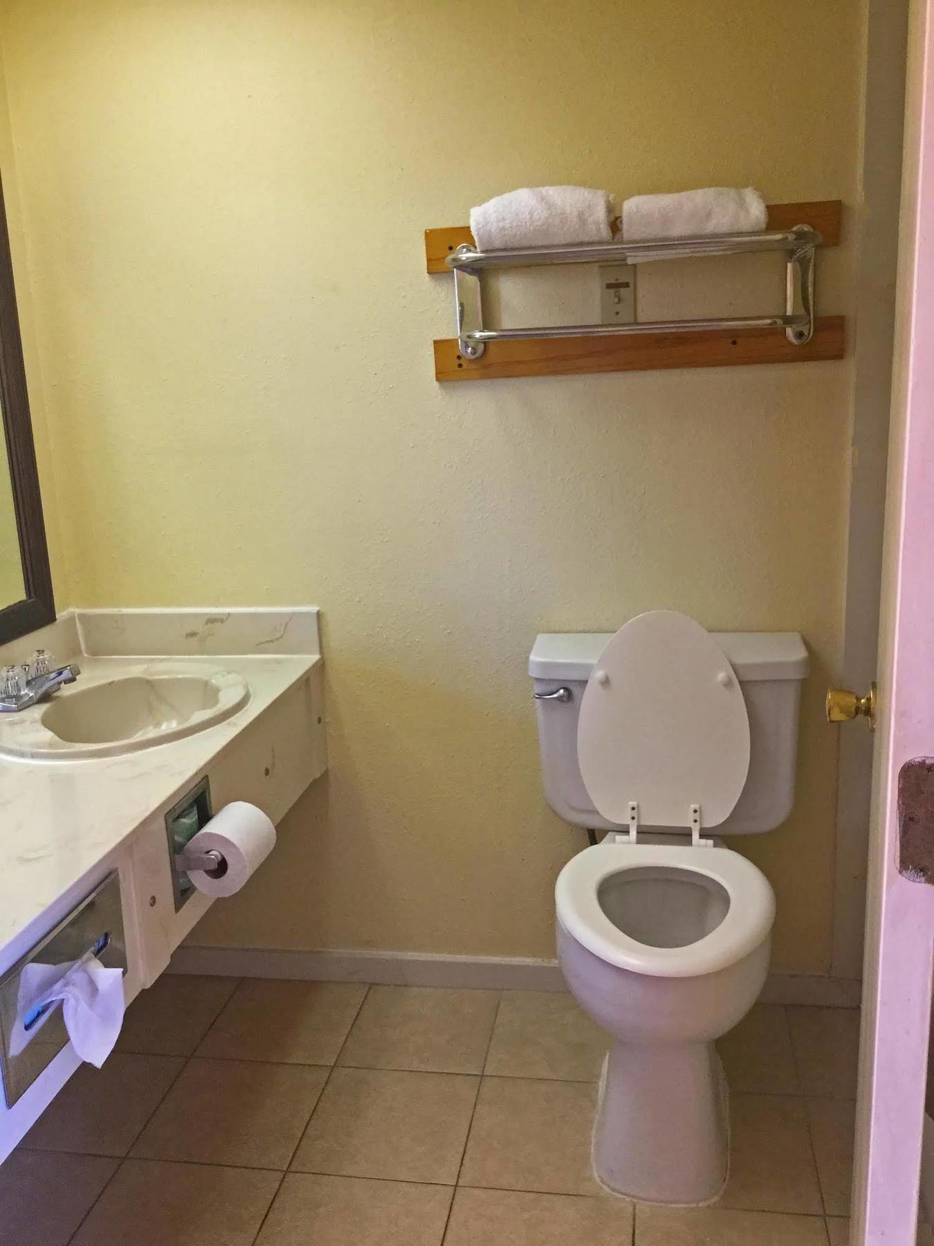 Executive Inn & Suites Prescott Екстер'єр фото